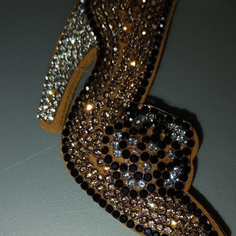 Elegant Rhinestone High Heel Keychain - Picture 3 of 6